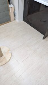 床に物を置かないで撮影。